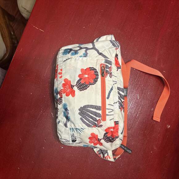 The North Face Fanorak Packable Windbreaker Jacket - Floral/Coral, Size XL - Picture 8 of 8